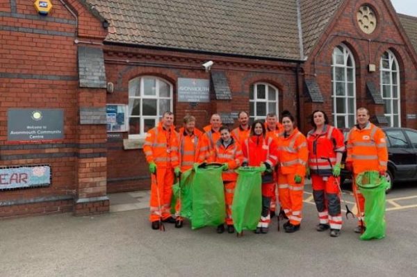 Litter pick and new toy shed for Avonmouth Community Centre - Charity & Community