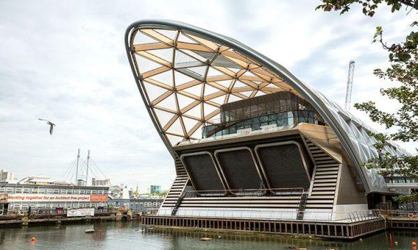 RT5 Canary Wharf Crossrail Station
